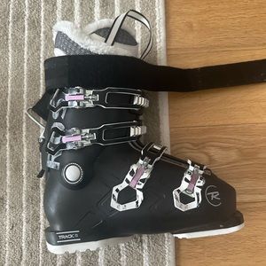 ROSSIGNOL Track 70 Alpine Ski Boots Woman Black 23.5
